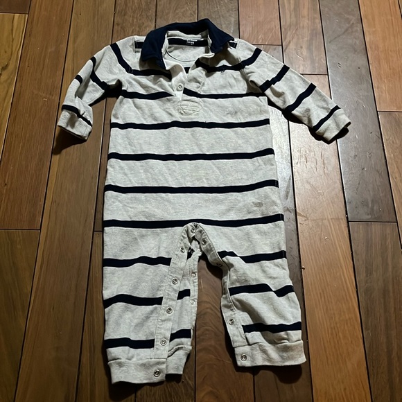 Baby Ralph Lauren Onsie 12months slightly used